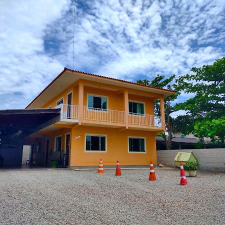 Genesis Beach Hostel! Quartos Compartilhados E Privativos Na Pinheira Palhoça Exteriör bild