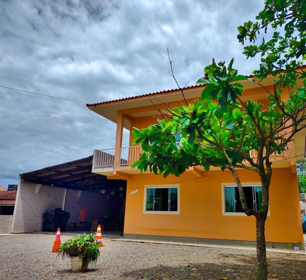 Genesis Beach Hostel! Quartos Compartilhados E Privativos Na Pinheira Palhoça Exteriör bild