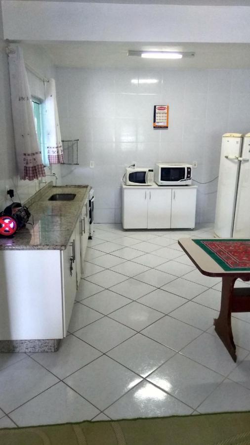 Genesis Beach Hostel! Quartos Compartilhados E Privativos Na Pinheira Palhoça Exteriör bild