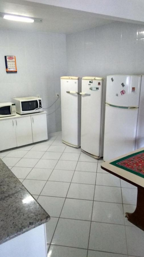 Genesis Beach Hostel! Quartos Compartilhados E Privativos Na Pinheira Palhoça Exteriör bild